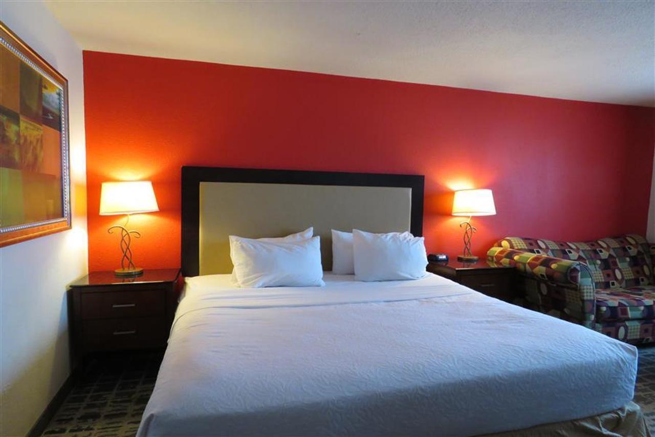 Baymont By Wyndham Ferndale/Royal Oak Ξενοδοχείο Εξωτερικό φωτογραφία